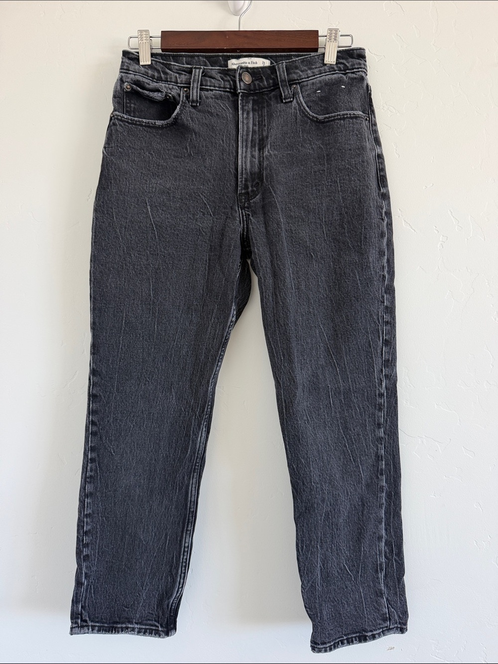 Abercrombie The Mom High Rise Straight Jeans Black 28 Petite Short